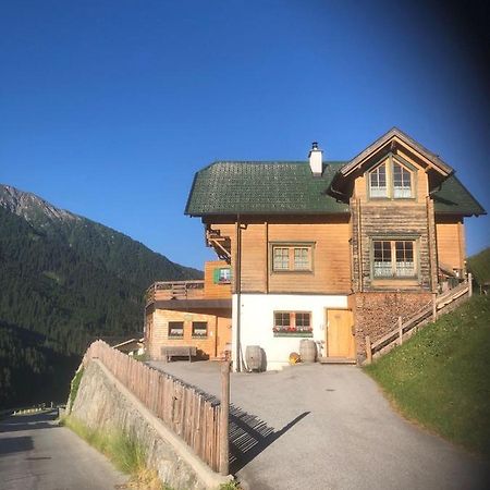 Peerfect Ferienwohnungen Navis Exteriér fotografie