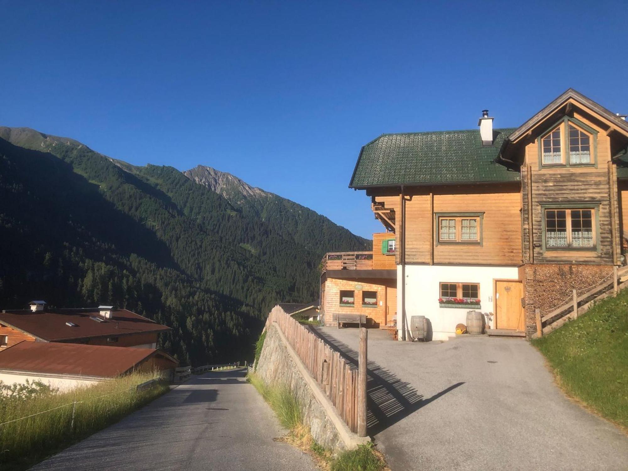 Peerfect Ferienwohnungen Navis Exteriér fotografie